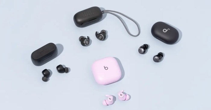 Immersive Audio: Choosing the Best Wireless Headphones or Earbuds for Your Needs